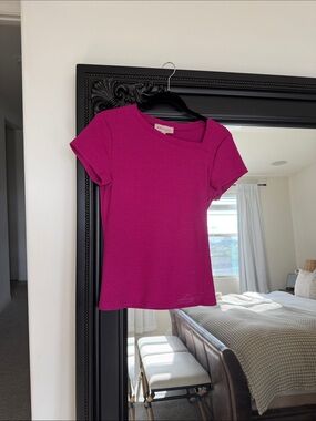 Philosophy berry shirt - M